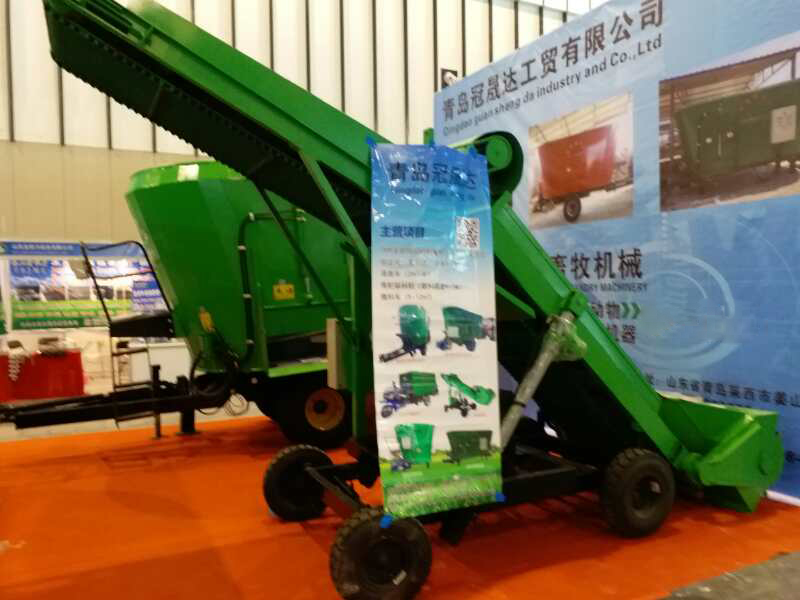 內(nèi)蒙古某公司購(gòu)買青貯取料機(jī) 內(nèi)蒙古某公司購(gòu)買青貯取料機(jī)