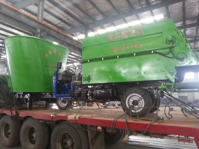 內(nèi)蒙古某公司購(gòu)買雙側(cè)撒料車 內(nèi)蒙古某公司購(gòu)買雙側(cè)撒料車